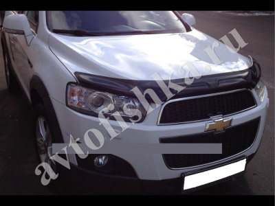 Дефлектор капота темный Chevrolet Captiva 2012-
